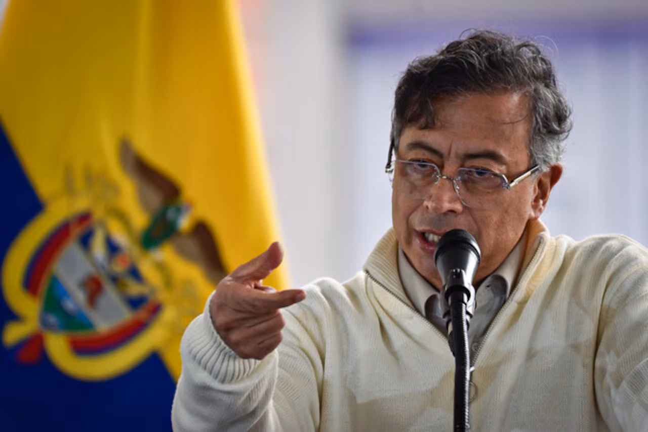 Petro desconoce al Gobierno de De la Espriella y cuestiona resultados electorales