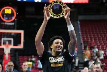El dominicano Yaxel Lendeborg brilla con los Warriors y se corona MVP de la Liga de Verano