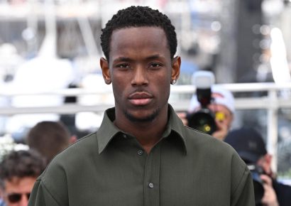 Actor británico Micheal Ward fue absuelto de cargos de violación y agresión sexual