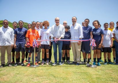 Abinader inaugura Centro de Iniciación Deportiva Escolar en Hogar Escuela Savio