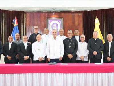 Abinader se reúne con obispos en Asamblea Plenaria del Episcopado