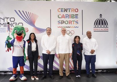 Educación dominicana abrazó la ‘Llama de los Valores’