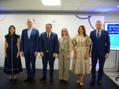 MICM y Minerd lanzan programa Embajadores STEM para impulsar carreras científicas en jóvenes
