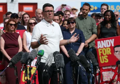 Andy Burnham lidera la carrera para dirigir el Partido Laborista británico