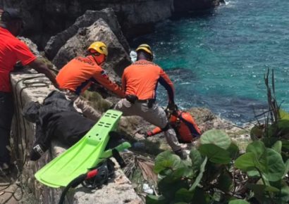 Defensa Civil activa operativo tras caída al mar Caribe
