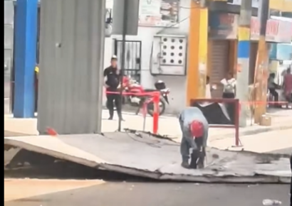 Se desprende placa en estación Gregorio Urbano Gilbert del Metro