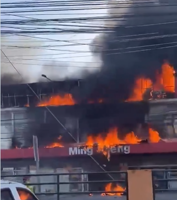 Incendio afecta comercio chino en Isabel Aguiar
