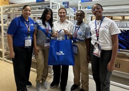 Carolina Mejía fue acreditada como primera voluntaria de los Juegos Santo Domingo 2026