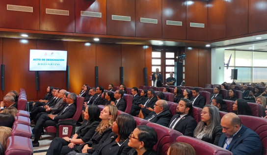 Suprema Corte de Justicia integra a 15 nuevos jueces a la carrera judicial dominicana