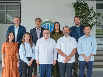 Grupo SID y MICM fortalecen diálogo para impulsar una industria más competitiva y sostenible