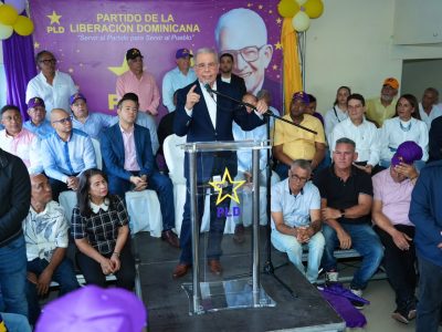 Danilo Medina desmiente a Abinader sobre la deuda pública: «Es la tercera vez que tengo que responder a esa mentira; los números hablan por sí solos»