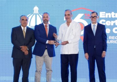 Gobierno entrega 1,087 certificaciones y reconoce a empresas por fortalecer la seguridad y salud en el trabajo