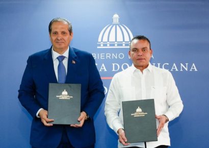 Salud Pública entrega dos nuevos equipos GeneXpert al SNS para fortalecer el diagnóstico de la tuberculosis