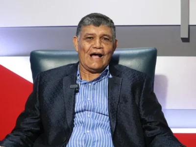 Francisco Peña aclara polémica por permiso de viaje y asegura que hubo una mala interpretación