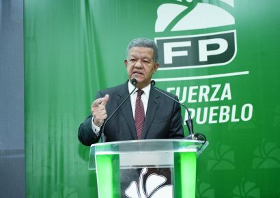 Fuerza del Pueblo presenta estructura nacional de juventud con Leonel Fernández