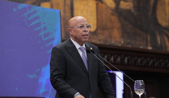 Alfredo Pacheco: el 92% de nuestros legisladores tiene estudios superiores
