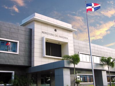 Calificadoras de riesgo y banca internacional coinciden en destacar la fortaleza de la economía dominicana