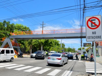 Puente peatonal de Ortega y Gasset entró en servicio tras 20 años