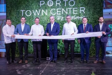 Abinader inaugura moderna plaza comercial en Arroyo Hondo que generará más de 450 empleos