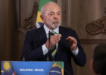 Lula acusa a Flávio Bolsonaro de ‘traición’ por proponer acuerdos fuera del Mercosur