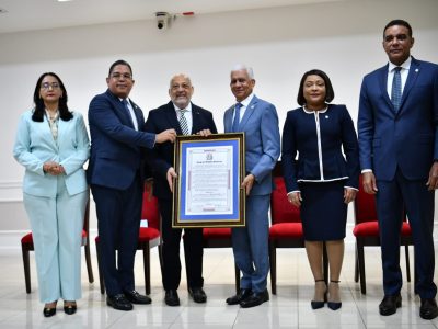 Senado reconoció aportes culturales de Marino Berigüete