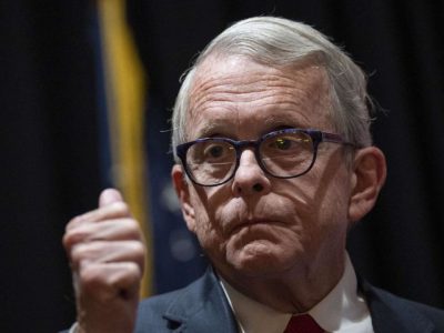 DeWine alerta que deportación masiva de haitianos golpearía a Springfield