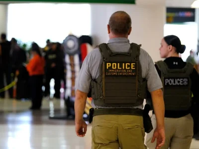 Incrementan los operativos migratorios en aeropuertos de Estados Unidos, según The New York Times