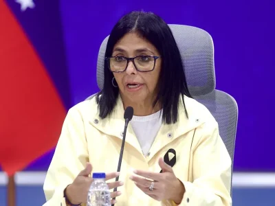 Gobierno de Venezuela garantiza entrega de víctimas a sus familias y asegura que no habrá fosa común tras los terremotos