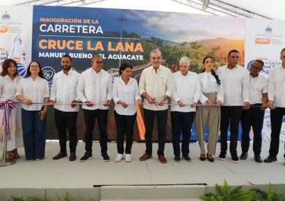 Abinader inauguró carretera Cruce La Lana–Manuel Bueno–El Aguacate