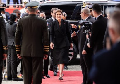 Raquel Peña sostendrá reunión en Washington con secretario de Salud de EE. UU.