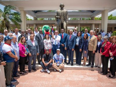 UASD recibe antorcha de los XXV Juegos Centroamericanos y del Caribe
