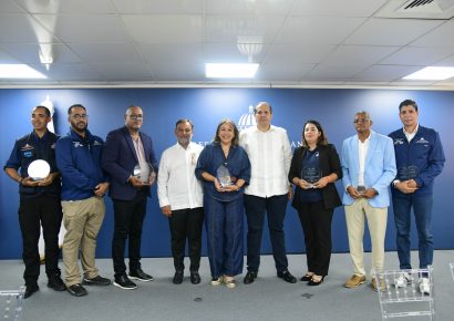 Salud reconoce a brigada dominicana que asistió en terremotos de Venezuela