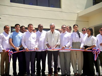 Abinader inauguró moderno Centro UASD en Santiago Rodríguez