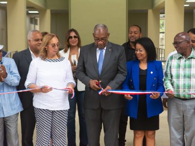 UASD inauguró edificio de Postgrado en San Cristóbal