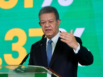 Fuerza del Pueblo juramentó nuevos miembros y presentó visión tecnológica