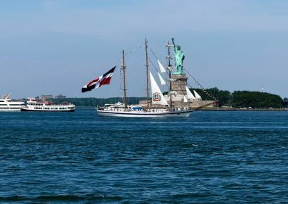 Armada RD fortalece lazos con EE.UU. en encuentro naval de Nueva York