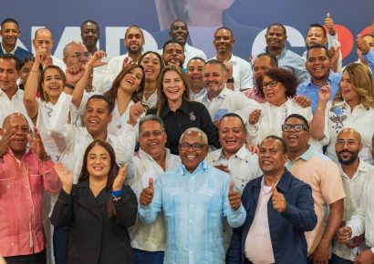 Carolina Mejía juramentó Comando Nacional de Alcaldes y Directores C28