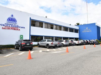 Salud Pública insta a verificar habilitación de centros médicos