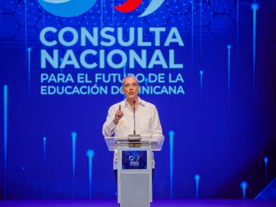 Presidente Abinader recibe informe de la Consulta Nacional sobre el Futuro de la Educación con aportes de más de 7,000 participantes