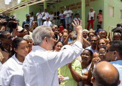 Abinader entregará títulos y celebrará Día de los Padres en el Gran Santo Domingo