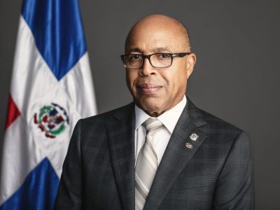 Alfredo Pacheco planta cara a comunicador ante pregunta con calificativo