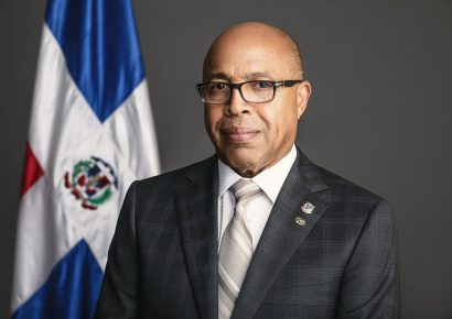 Alfredo Pacheco planta cara a comunicador ante pregunta con calificativo