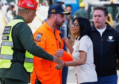 Delcy Rodríguez confirma que continúan las labores de rescate tras una semana de terremotos
