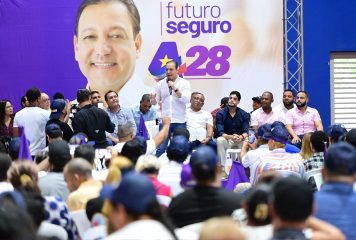 Abel Martínez prometió fin de la penuria en 2028