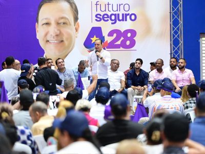 Abel Martínez prometió fin de la penuria en 2028