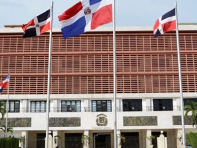 Congreso aprueba proyectos en días mientras otros llevan décadas