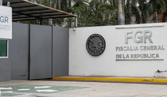 Fiscalía mexicana acusa Fiscalía mexicana acusa a exgobernador de liderar red de contrabando de combustible por 230 millones de dólares