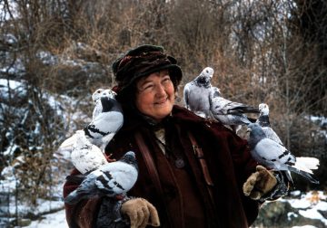 Muere Brenda Fricker, la primera irlandesa en conquistar un Oscar y la inolvidable “Mujer de las Palomas” de Mi pobre angelito 2