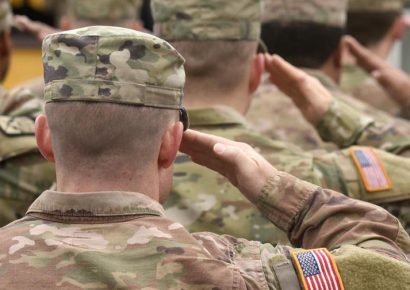 Pentágono ordenó pruebas de testosterona a militares mayores de 30 años