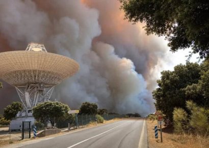 Incendio en Sierra Oeste amenaza complejo espacial de Robledo